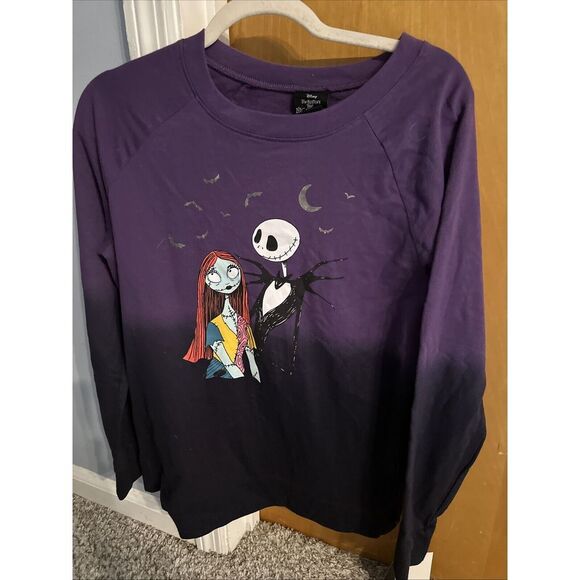 Disney Tim Burton's Nightmare Before Christmas Women's Sweatshirt Size M‎ Purple - Picture 1 of 5